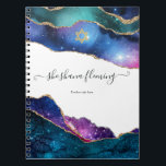 Cuaderno Galaxy Agate Bat Mitzvah<br><div class="desc">Galaxy faux purpurina agate bat mitzvah cuaderno de oraciones con elegante personalizable de tipografía de escritura a mano para los detalles del evento.</div>