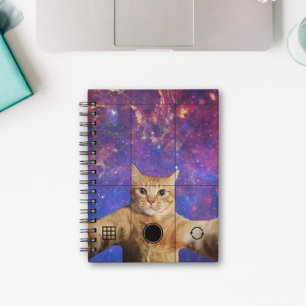 Cuaderno Gato de Tabby rojo se toma un selfie en el espacio