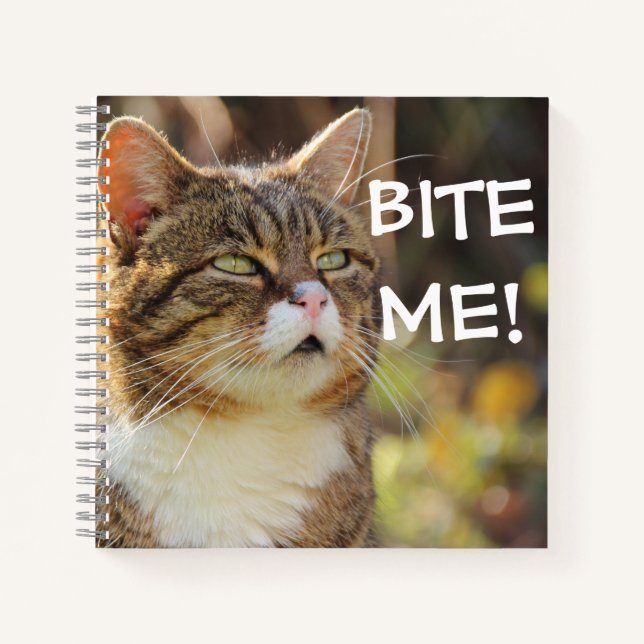 Cuaderno Gato Sassy Divertido con Actitud Muérdeme (Anverso)