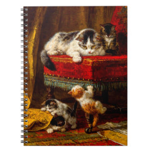 Cuaderno Gato y gatitos jugando con silla