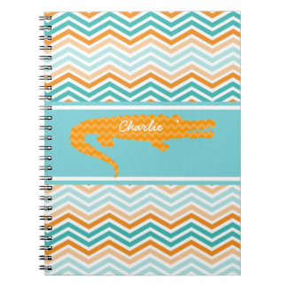 Cuaderno Gator naranja en un portátil personalizado de Chev