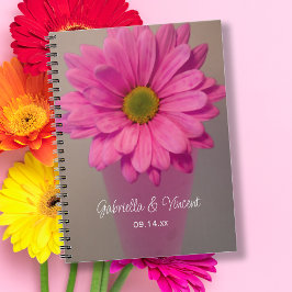 Cuaderno Gerber Daisy rosado en Boda Vase