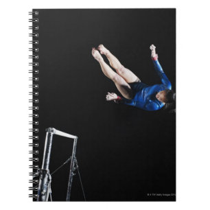 Cuaderno Gimnasta (16-17) desmontando barras desiguales