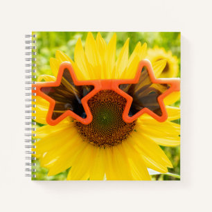 Cuaderno Girasol amarillo con gafas de sol