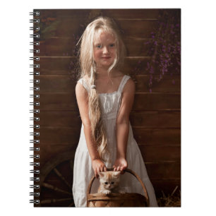 Cuaderno Girl in a Barn with a Kitten in a Basket