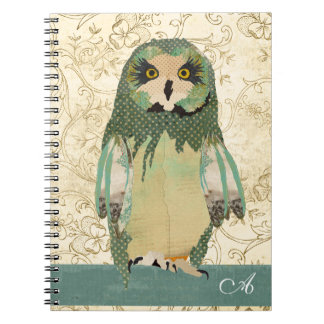 Cuaderno gitano del monograma del búho de Polkadot