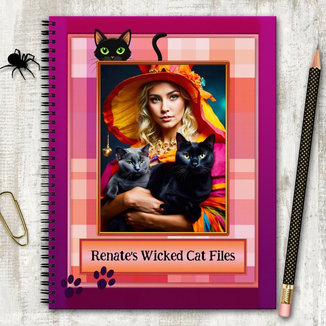 Cuaderno Graciosa foto de archivos de gato malintencionado  (The wicked cat files - funny notebook featuring your photo on a pink plaid pattern with black cat)