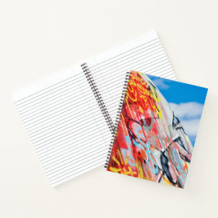 Cuaderno graffiti planetario
