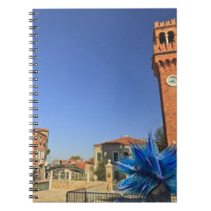 Cuaderno Gran estatua de cristal y torre de la campanilla,