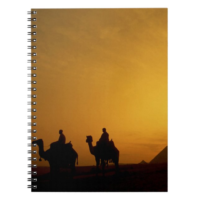 Cuaderno Grandes Pirámides de Giza, Egipto al atardecer (Frente)