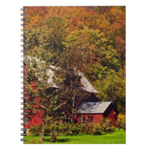 Cuaderno Granero Rojo en otoño