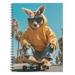 Cuaderno Guay Kangaroo en gafas de sol en una skateboard