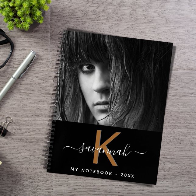 Cuaderno Guión monográfico de fotografías en blanco negro (Subido por el creador)