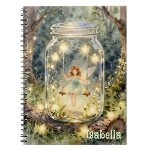 Cuaderno Hada encantada en un frasco en un bosque mágico
