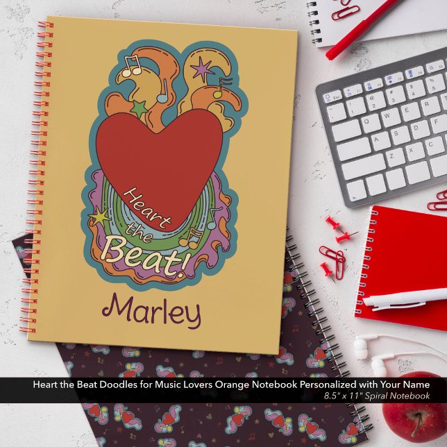 Cuaderno Heart the Beat: Doodles para amantes de la música: (Heart the Beat Doodles for Music Lovers Orange Notebook Personalized with Your Name)