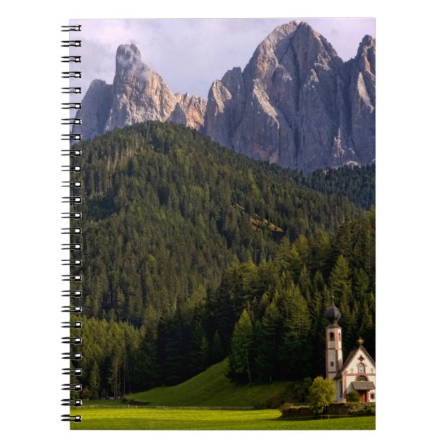 Cuaderno Hermosa iglesia solitaria llamada Rainui 2 (Frente)