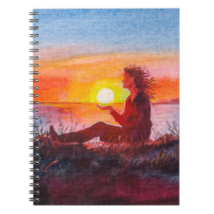 Cuaderno Hermosa puesta de sol del océano. Retrato de mujer