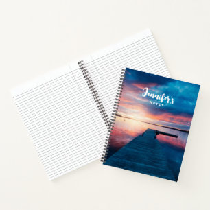 Cuaderno Hermosa puesta de sol en un tranquilo lago