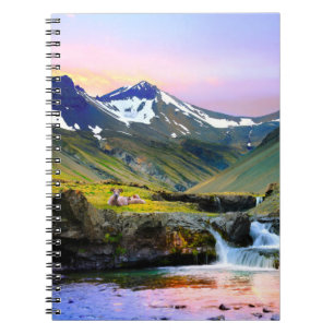 Cuaderno Hermoso paisaje paisajístico de Islandia