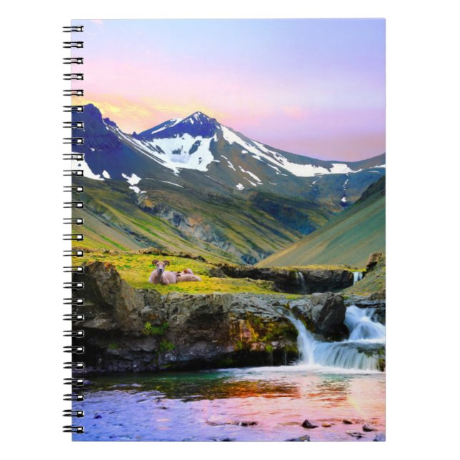 Cuaderno Hermoso paisaje paisajístico de Islandia (Frente)