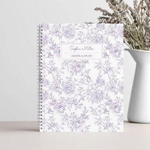 Cuaderno Hermoso patrón floral púrpura con monograma de páj