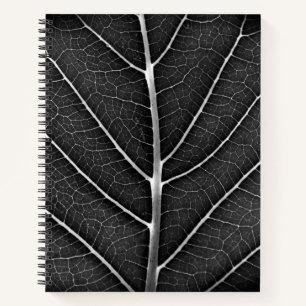 Cuaderno Hoja brillante en blanco y negro en primer plano