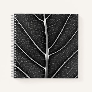 Cuaderno Hoja brillante en blanco y negro en primer plano