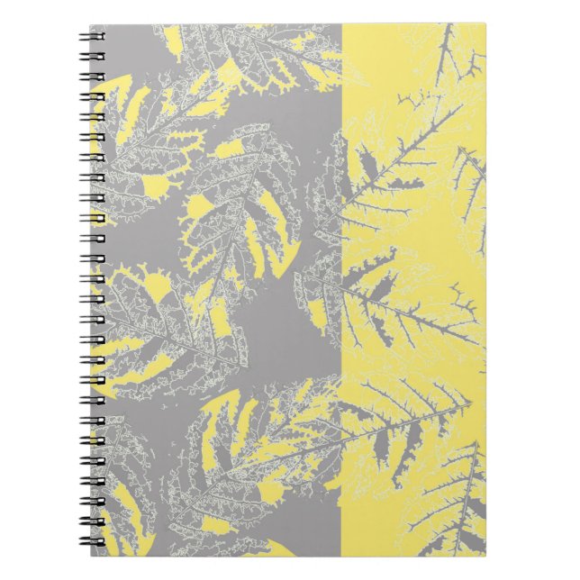 Cuaderno Hojas grises y amarillas en un fondo rayado. (Frente)
