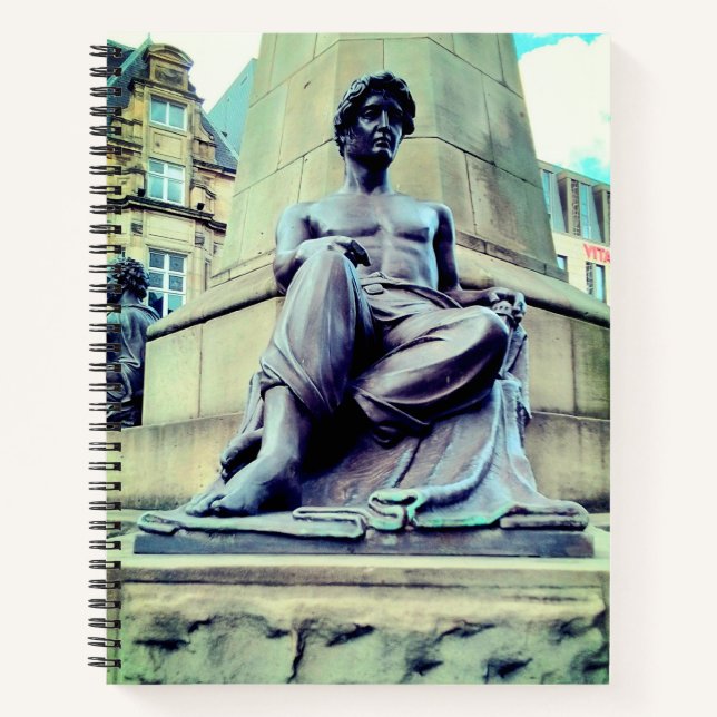 Cuaderno Hombre medio vestido (Anverso)