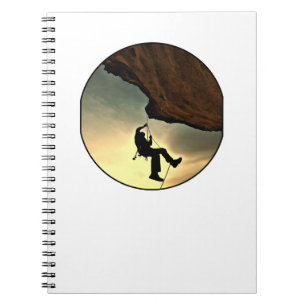 Cuaderno Hombre montañoso al atardecer