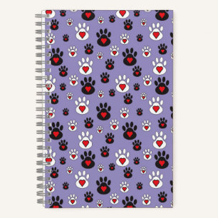 Cuaderno Huellas con corazones rojos sobre azul