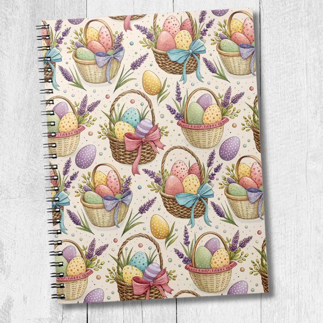 Cuaderno Huevos de Pascua en Cesta de Mimbre con Lavanda (Subido por el creador)