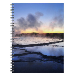 Cuaderno Humo del géiser en la puesta del sol