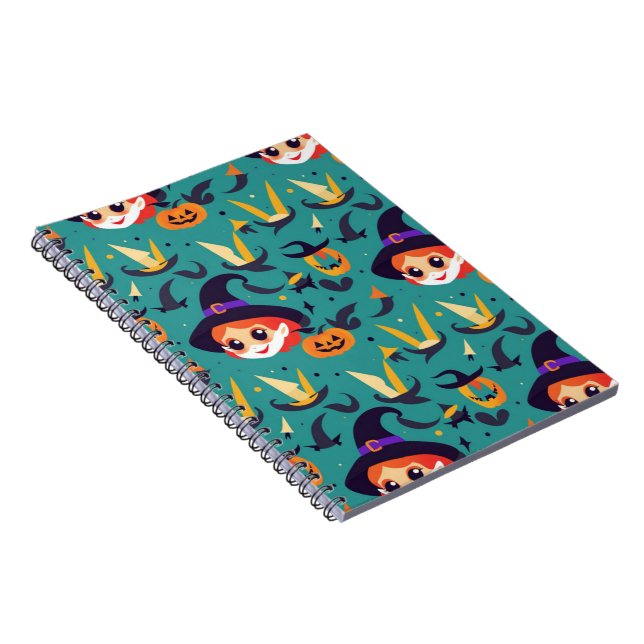 Cuaderno Imagen de Halloween con la cara de una bruja feliz (Lado Derecho)
