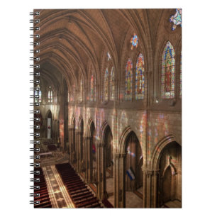 Cuaderno imagen HDR del interior de la Basílica, Quito, Ecu