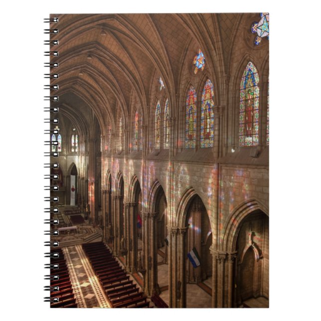 Cuaderno imagen HDR del interior de la Basílica, Quito, Ecu (Frente)