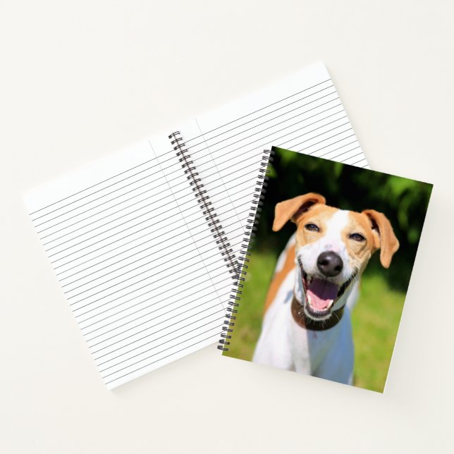 Cuaderno Imágenes de Getty | Perro riéndose (Interior)