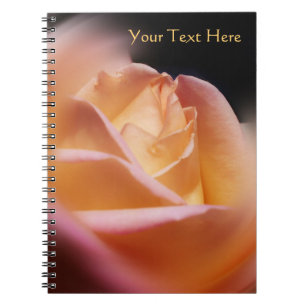 Cuaderno Impresionante flor rosebud amarilla