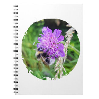 Cuaderno In voller Blüte – Notizbuch mit Hummelmotiv