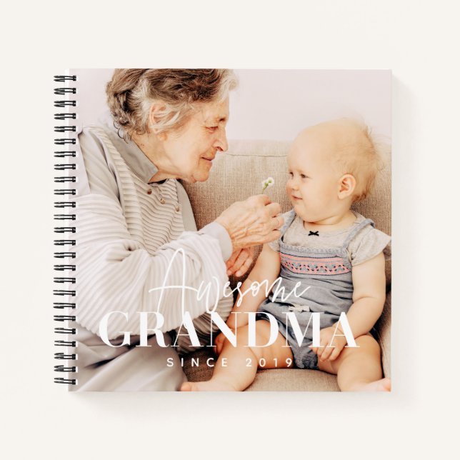 Cuaderno Increíble abuela desde 20XX simple foto elegante (Anverso)