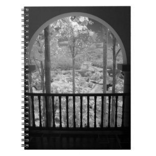 Cuaderno Infrarrojo de árboles edificios y senderos en Las