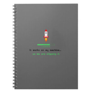 Cuaderno Ingenioso ingeniero de software enviándolo