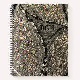 Cuaderno Iniciales lino gris aspecto grunge floral creativo