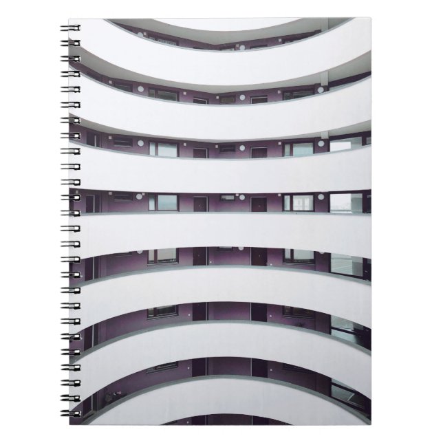 Cuaderno Interior del edificio blanco (Frente)