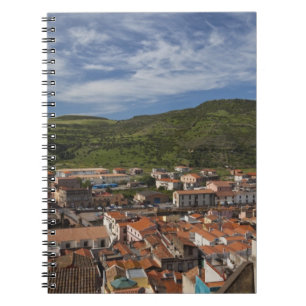 Cuaderno Italia, Cerdeña, Bosa. Vista de la ciudad desde Ca