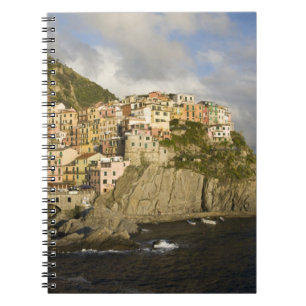 Cuaderno Italia, Cinque Terre, Manarola. Pueblo en el acant