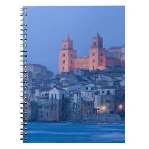 Cuaderno Italia, Sicilia, Cefalù, Vista con Duomo desde