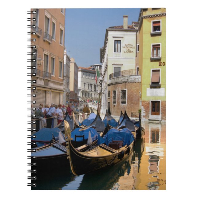 Cuaderno Italia, Venecia, góndolas amarradas a lo largo del (Frente)