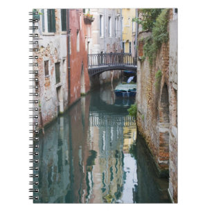 Cuaderno Italia, Venecia, reflejos y pequeño puente de