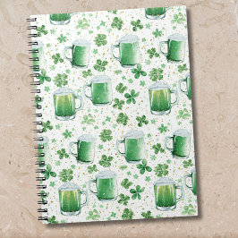 Cuaderno Jarras de cerveza verde elegantes y tréboles blanc